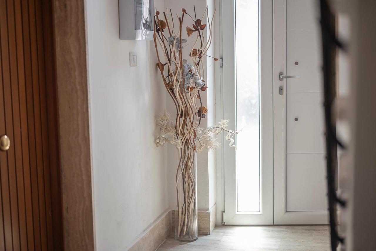 Asmara Exclusive "Loft Industrial" Apartment Бриндизи Екстериор снимка
