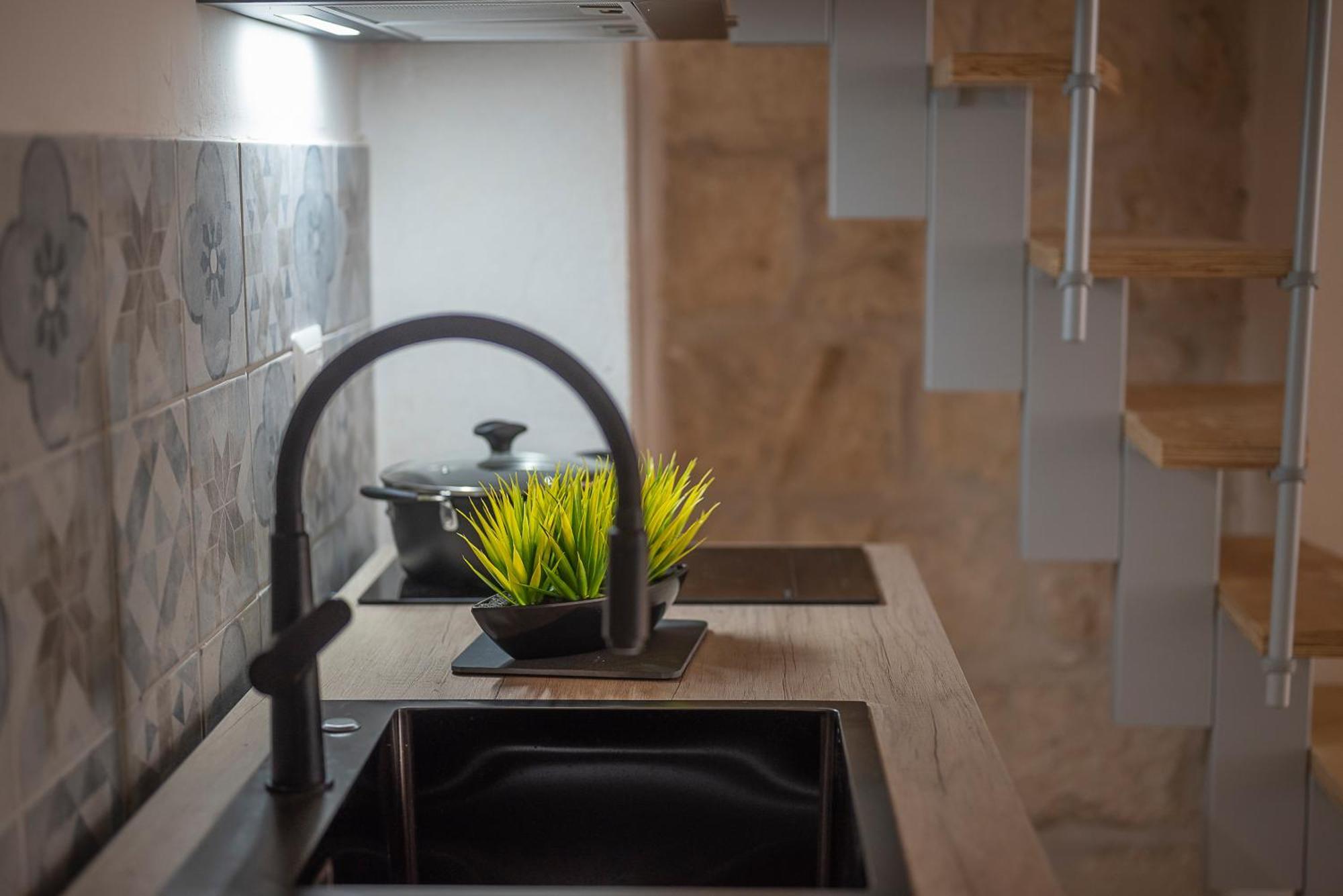 Asmara Exclusive "Loft Industrial" Apartment Бриндизи Екстериор снимка