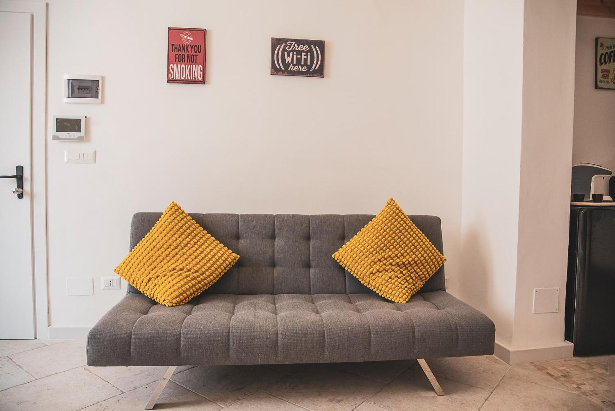 Asmara Exclusive "Loft Industrial" Apartment Бриндизи Екстериор снимка